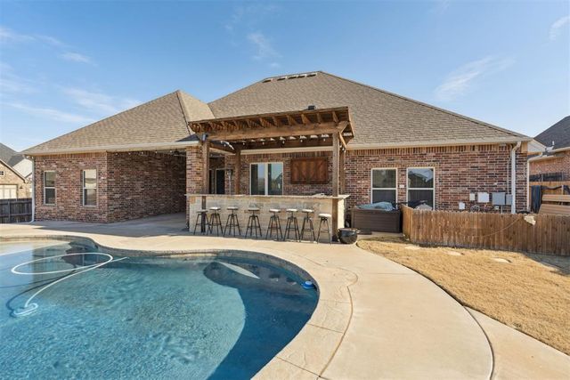 13609 Firethorn Drive, Piedmont, OK 73078
