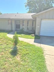 11020 E 17th Street N, Tulsa, OK 74128