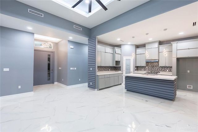 1402 Tee Box Drive, Weslaco, TX 78596