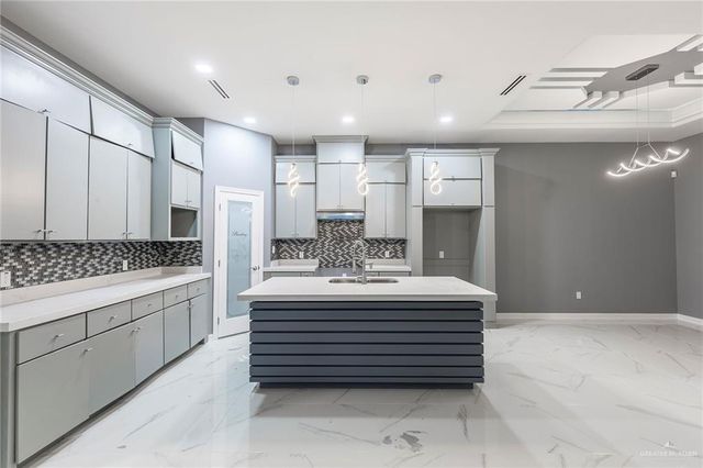 1402 Tee Box Drive, Weslaco, TX 78596