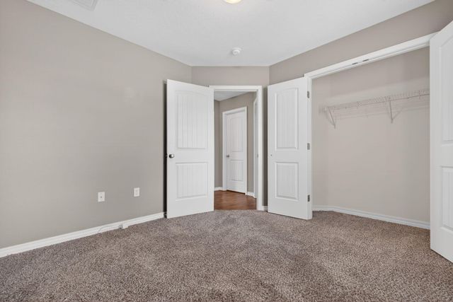 301 W Corsica Street, Republic, MO 65738