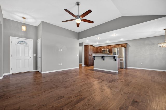 301 W Corsica Street, Republic, MO 65738