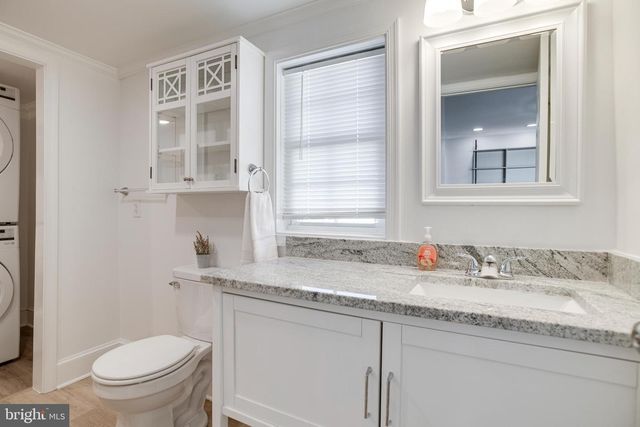 300 BELLEVIEW AVE, Orange, VA 22960