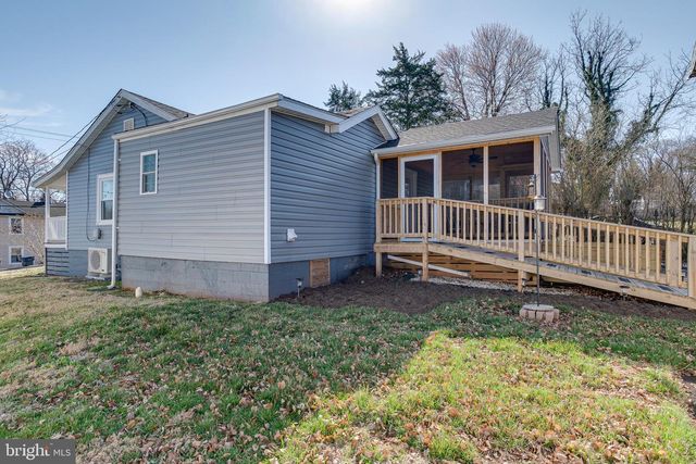 300 BELLEVIEW AVE, Orange, VA 22960