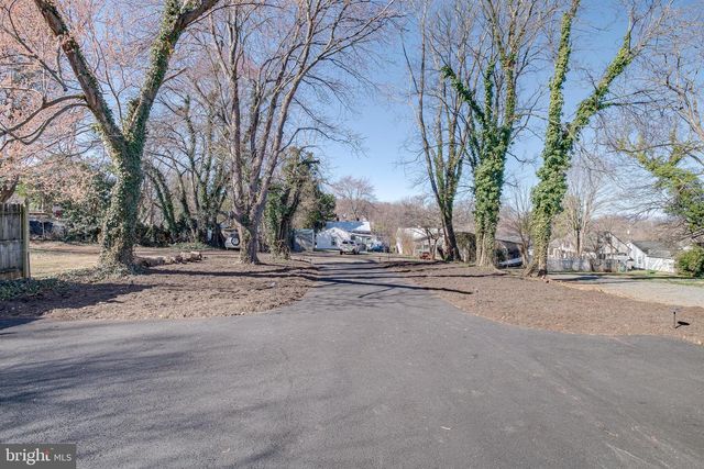 300 BELLEVIEW AVE, Orange, VA 22960