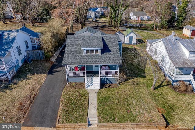 300 BELLEVIEW AVE, Orange, VA 22960