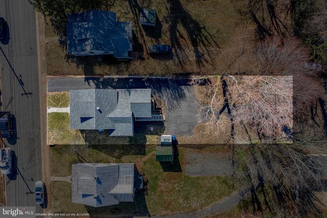 300 BELLEVIEW AVE, Orange, VA 22960