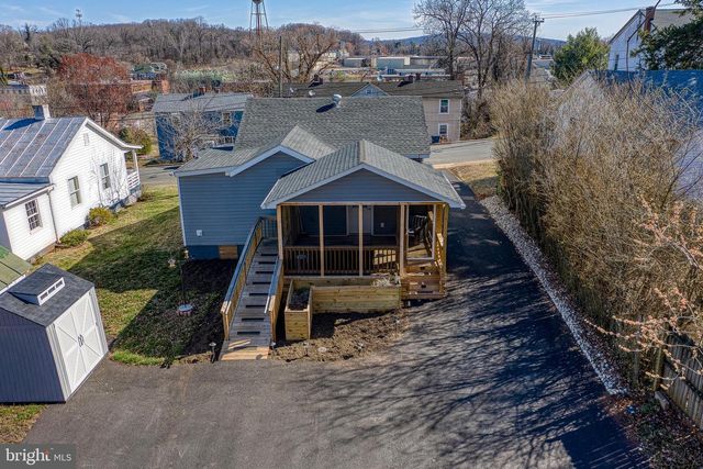 300 BELLEVIEW AVE, Orange, VA 22960