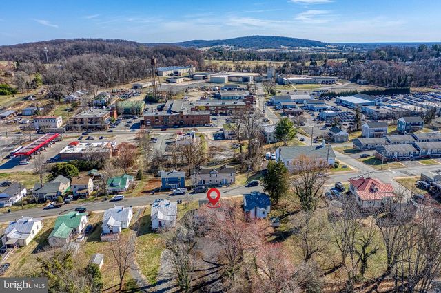 300 BELLEVIEW AVE, Orange, VA 22960