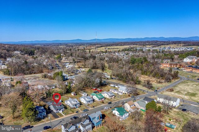 300 BELLEVIEW AVE, Orange, VA 22960