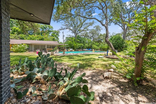 100 DOGWOOD LN, San Antonio, TX 78213