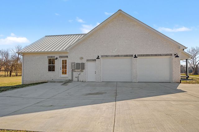 972 Dobbins Pike, Gallatin, TN 37066