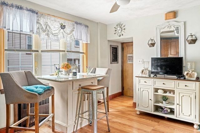 162 Elliot Ave, Quincy, MA 02171