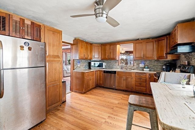 162 Elliot Ave, Quincy, MA 02171