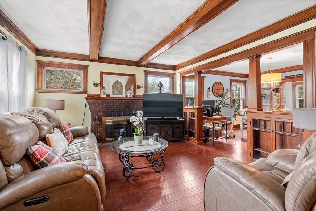 162 Elliot Ave, Quincy, MA 02171