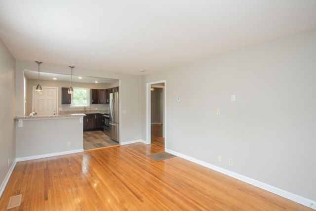 1003 Gwynn Dr, Nashville, TN 37216