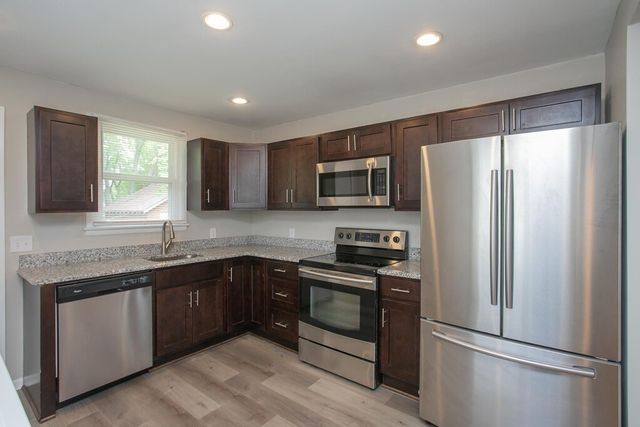 1003 Gwynn Dr, Nashville, TN 37216