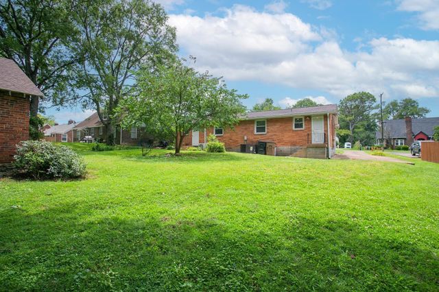 1003 Gwynn Dr, Nashville, TN 37216