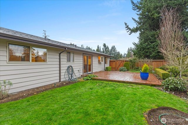9109 221st Street SW, Edmonds, WA 98026