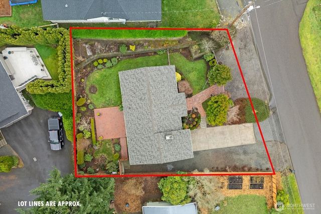 9109 221st Street SW, Edmonds, WA 98026