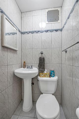 1922 Hering Avenue, Bronx, NY 10461