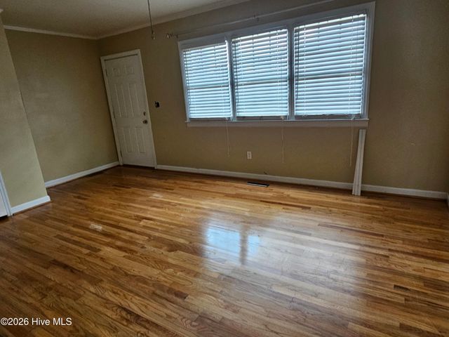 309 Fairfax Street, Clinton, NC 28328