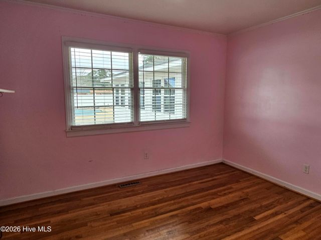 309 Fairfax Street, Clinton, NC 28328