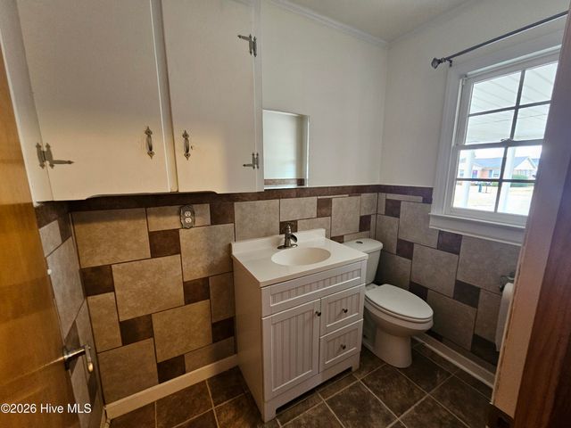 309 Fairfax Street, Clinton, NC 28328