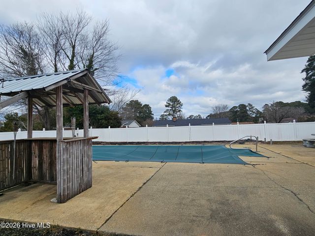 309 Fairfax Street, Clinton, NC 28328