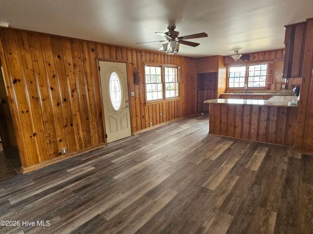 309 Fairfax Street, Clinton, NC 28328