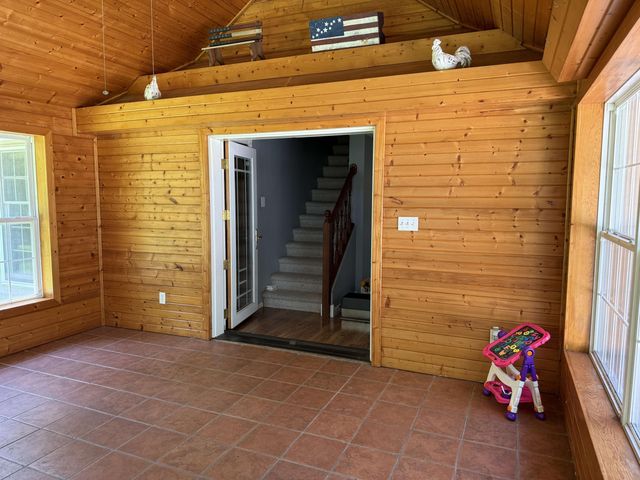 2530 S 400 E, La Porte, IN 46350