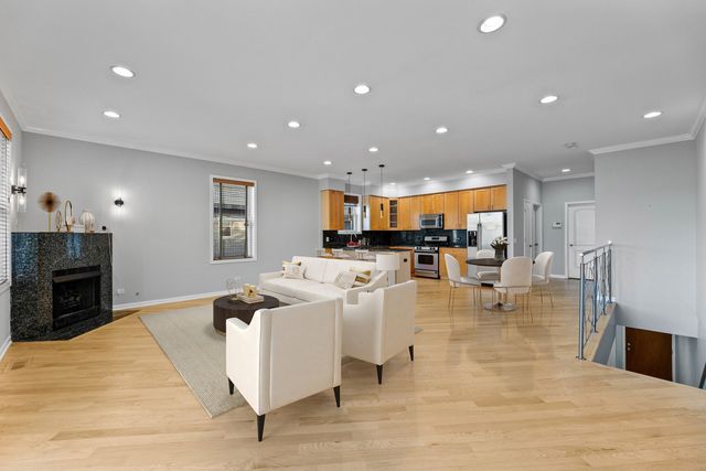 4105 S Drexel Boulevard 1SR, Chicago, IL 60653