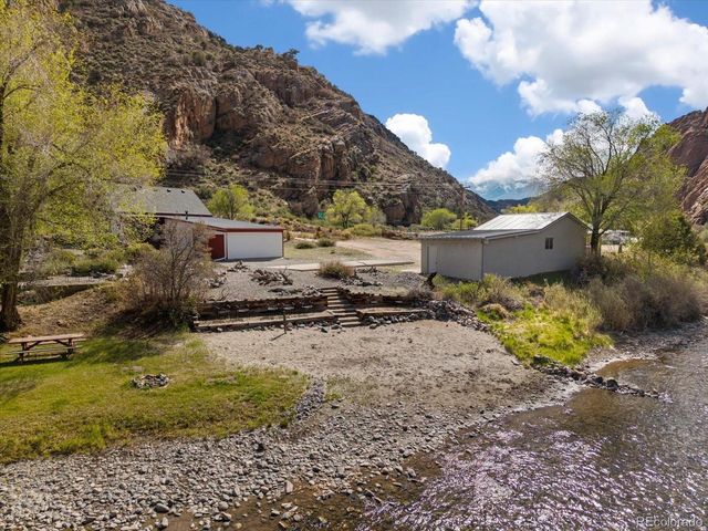 19909 US Highway 50, Cotopaxi, CO 81223