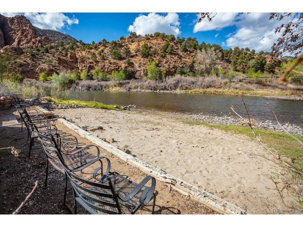 19909 US Highway 50, Cotopaxi, CO 81223