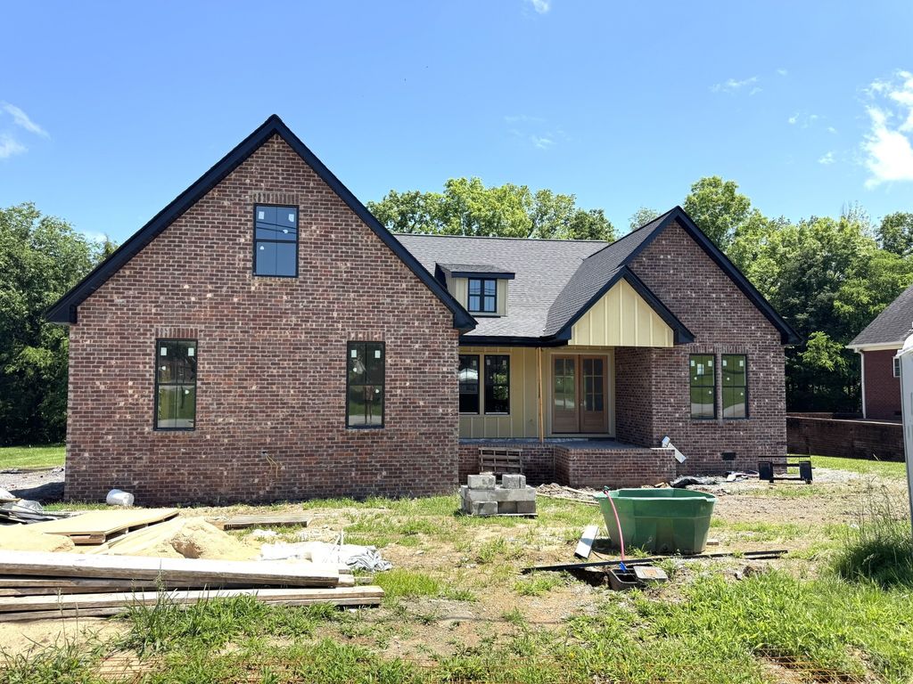 98 Maple Dr, Woodbury, TN 37190