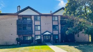 6015 Lakeside Place 101, Tinley Park, IL 60477