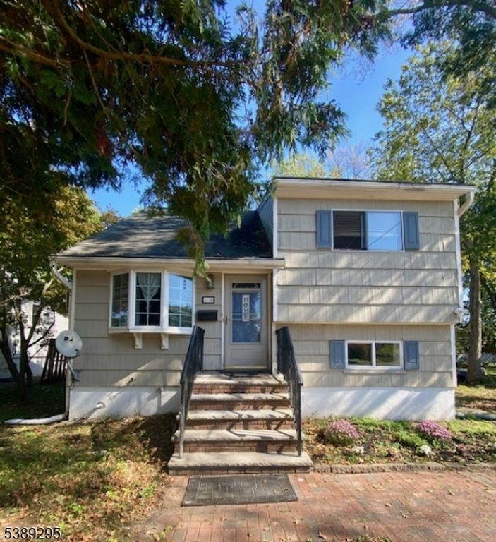 12 Cherokee Ave, Parsippany-troy Hills Twp., NJ 07034