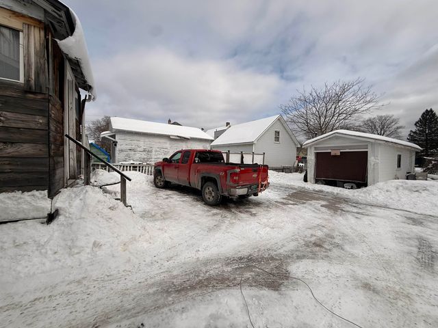 38 Baxter Street, Rutland City, VT 05701