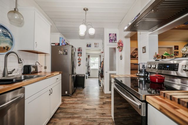 42 Sarette Road, Goffstown, NH 03045
