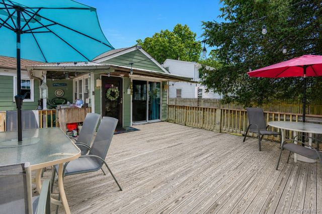 35 Lakeview Avenue, Poughkeepsie, NY 12601