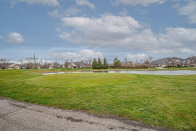 495 Legendary Way, Centerville, OH 45458