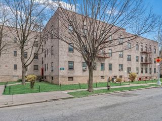 144-34 78 Road 3C, Flushing, NY 11367