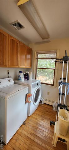 43 Hunter Avenue, Miller Place, NY 11764