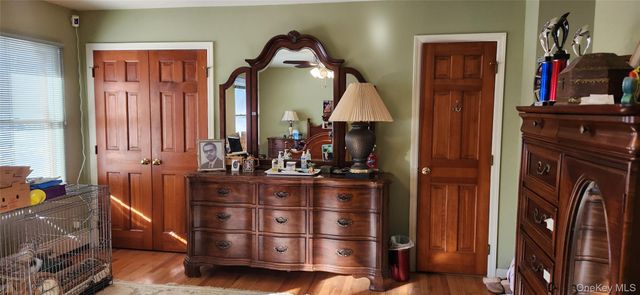 43 Hunter Avenue, Miller Place, NY 11764