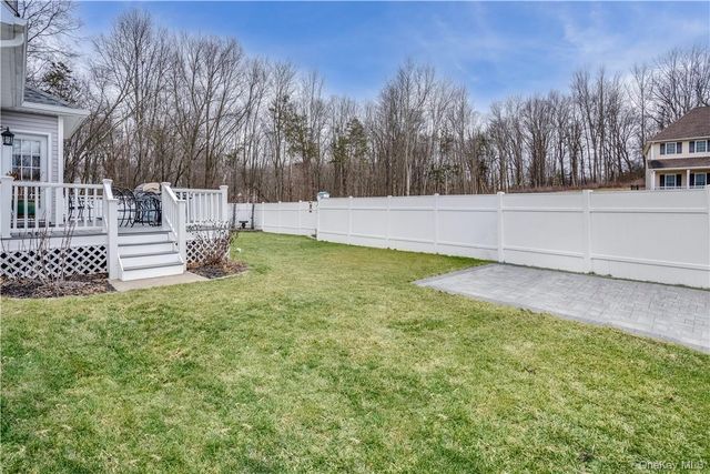 12 Whalen Road, Hopewell Junction, NY 12533