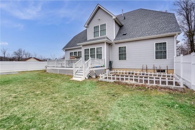 12 Whalen Road, Hopewell Junction, NY 12533