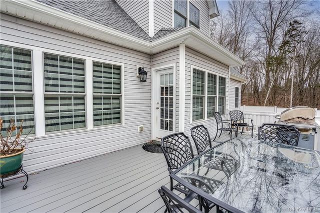 12 Whalen Road, Hopewell Junction, NY 12533