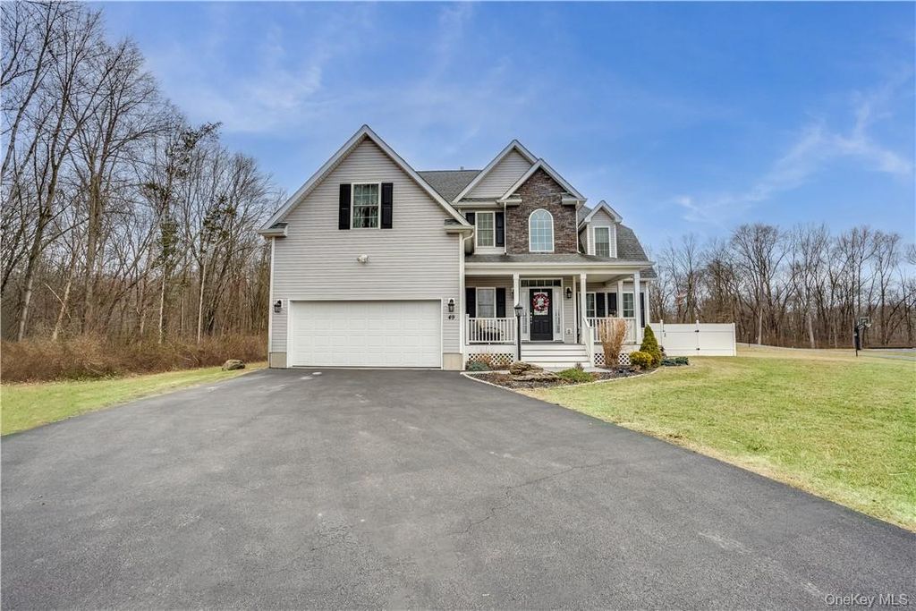 12 Whalen Road, Hopewell Junction, NY 12533