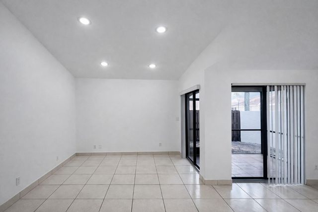 6016 NW 172nd Terrace Circle, Hialeah, FL 33015