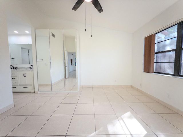 6016 NW 172nd Terrace Circle, Hialeah, FL 33015